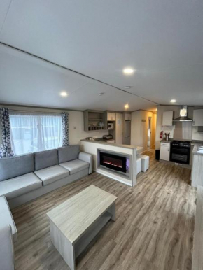 34 Brean Leisure Park 6 berth Passes optional